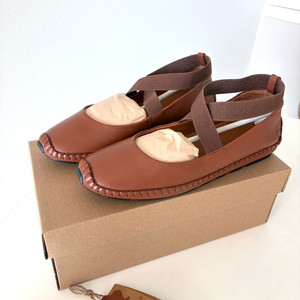 쿠에른 발레리나 16 아몬드 245