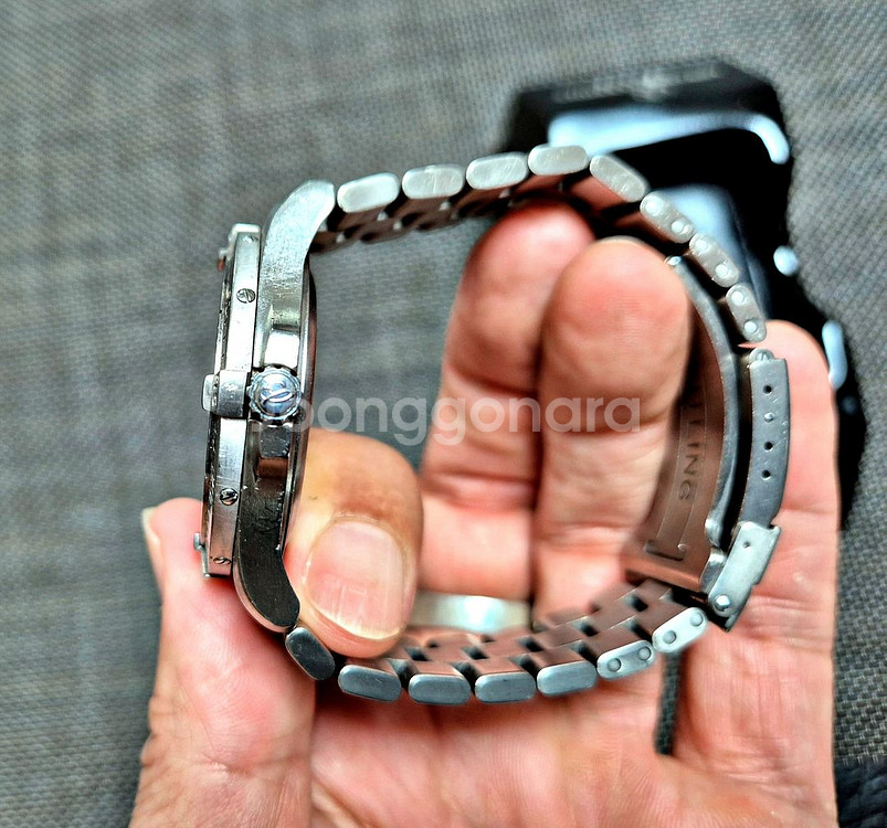 브라이틀링 에어로스페이스 쿼츠 42mm--2