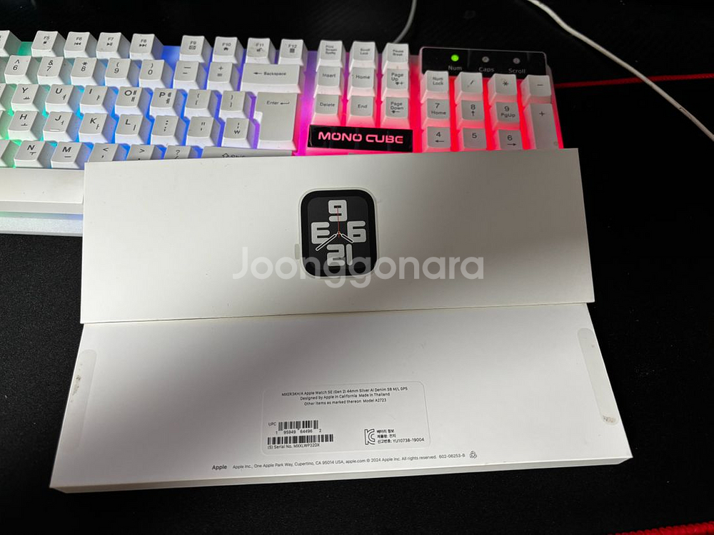 애플워치 SE2 44mm / 잠금 있음 / 충전기+박스--1