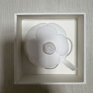 샤넬 까멜리아 석고방향제