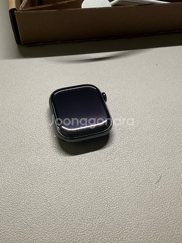 애플워치10 티타늄 슬레이트 42mm--0
