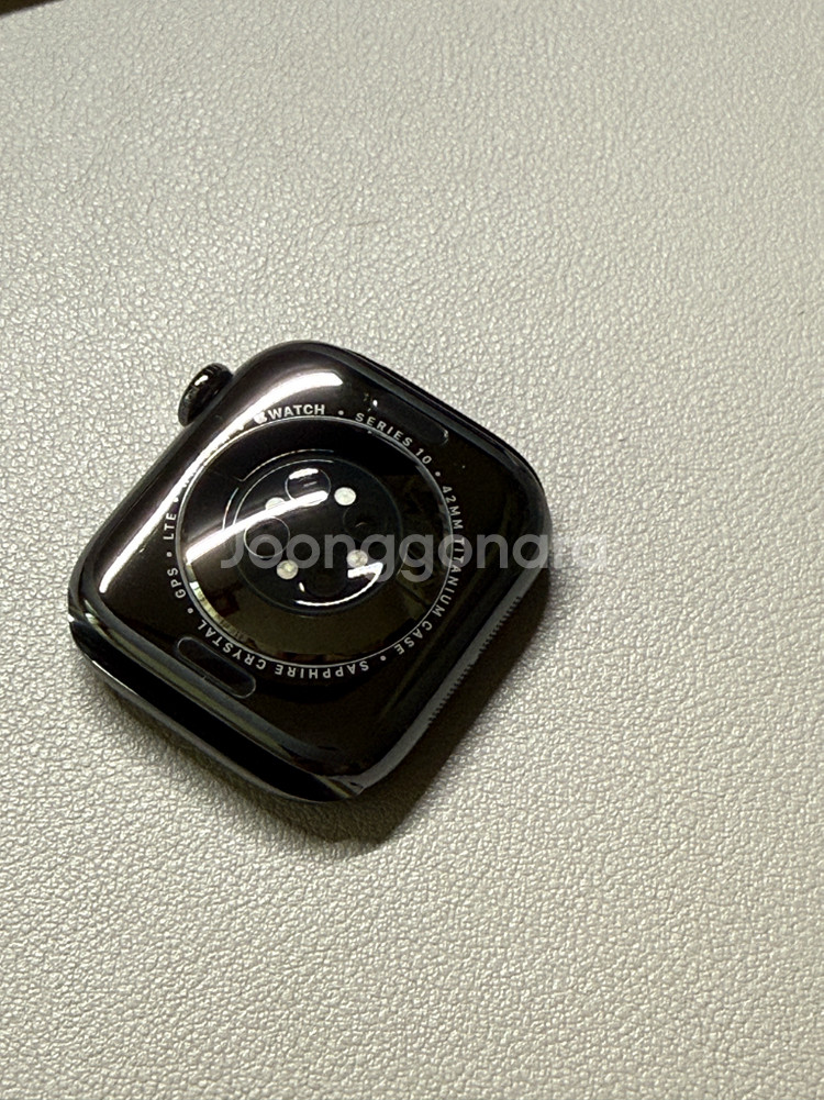 애플워치10 티타늄 슬레이트 42mm--1