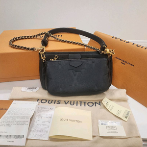 루이비통 앙프렝뜨 멀티 포쉐트 악세수아