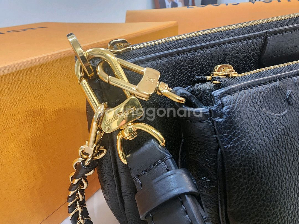 루이비통 앙프렝뜨 멀티 포쉐트 악세수아--5