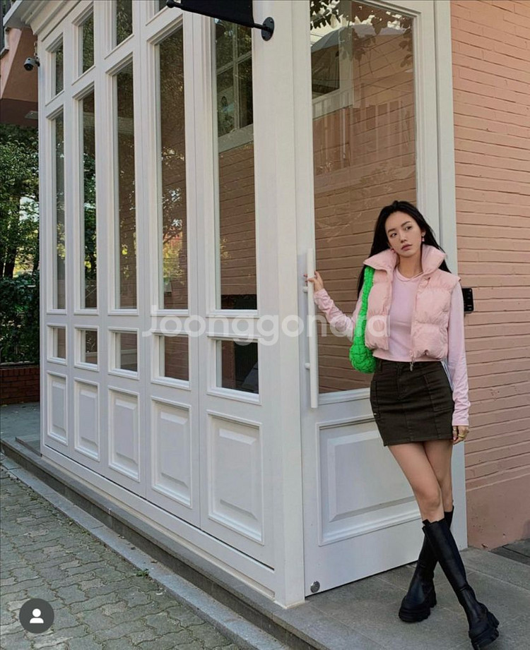 페일제이드 크롭 패딩조끼 베이비핑크--2