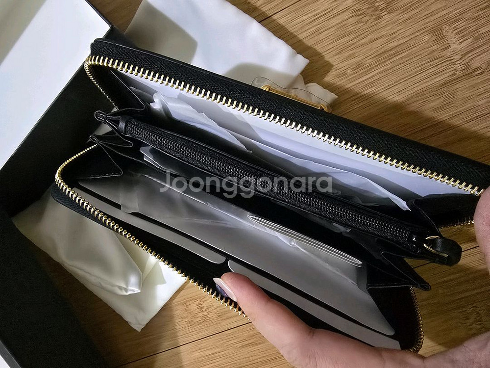 *가격 많이 내렸어요ㅠ* 구찌 실비 장지갑 정품 새제품--1