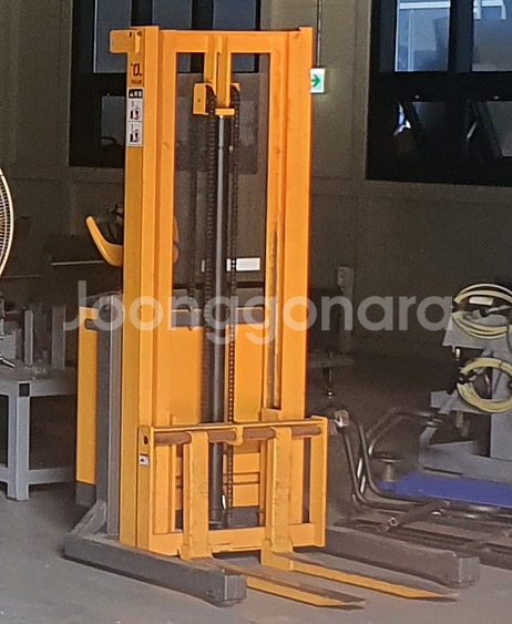 [일본산] 반자동 스태커 판매합니다.--1