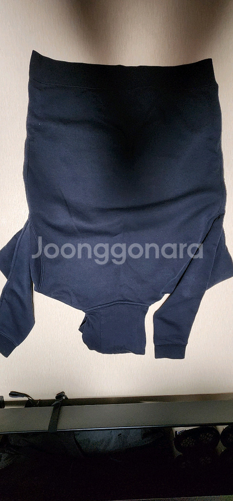 나이키 약기모 후드티에요.검정색이고 100~105입는--1