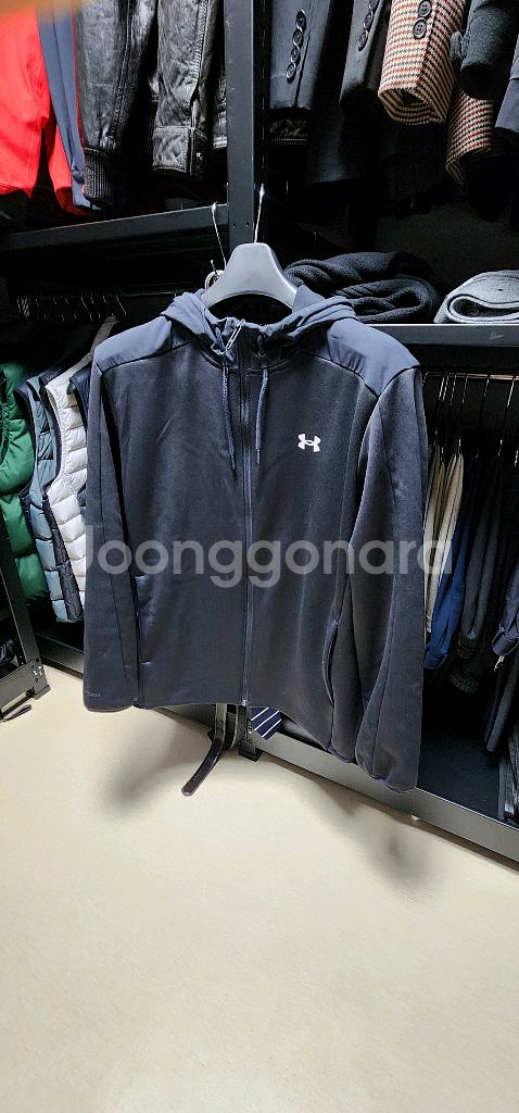 언더아머 상의.하의 세트--0