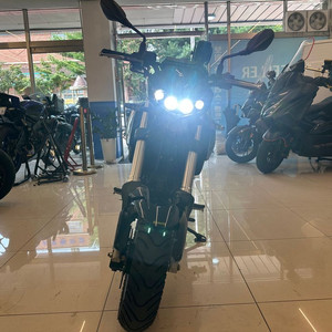베넬리 TNT 125cc 23년식 2천km 판매합니다.