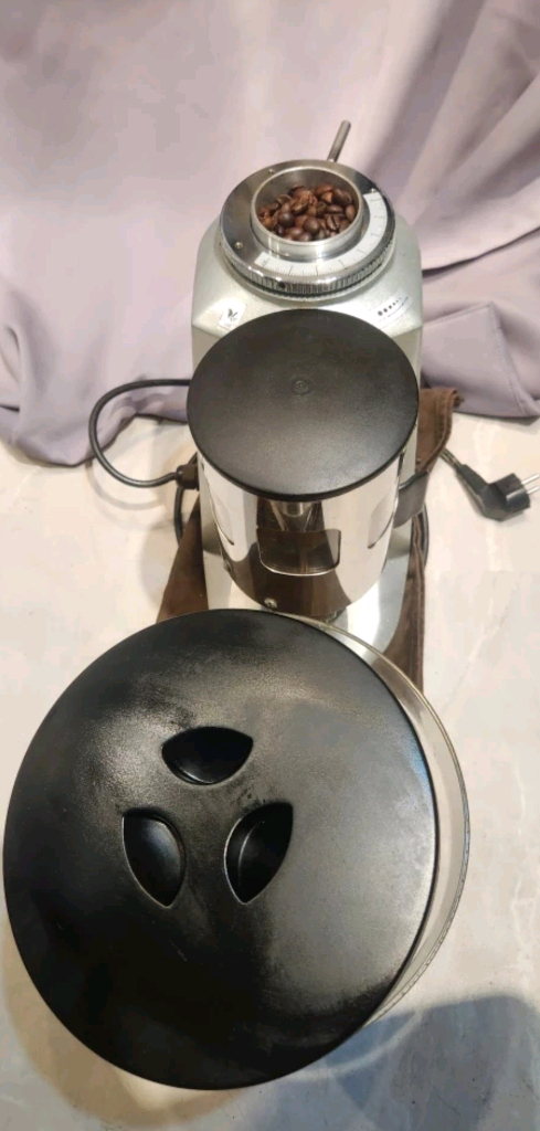 업소용 커피 원두그라인더 반자동 이미지