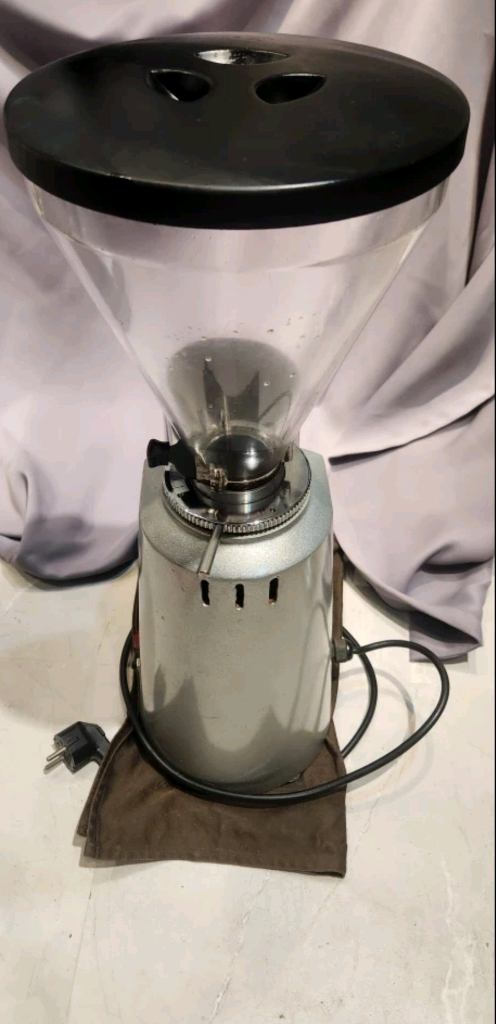 업소용 커피 원두그라인더 반자동 이미지