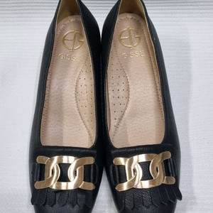 기쎄 버클장식 여성구두255 거의새거