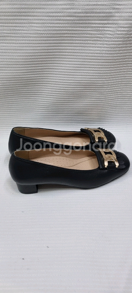 기쎄 버클장식 여성구두255 거의새거--1