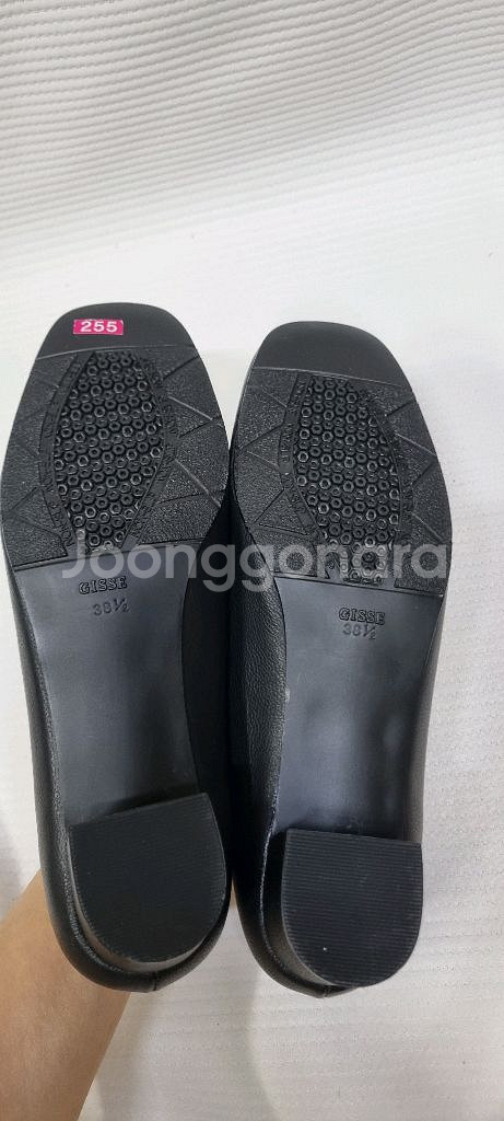 기쎄 버클장식 여성구두255 거의새거--4