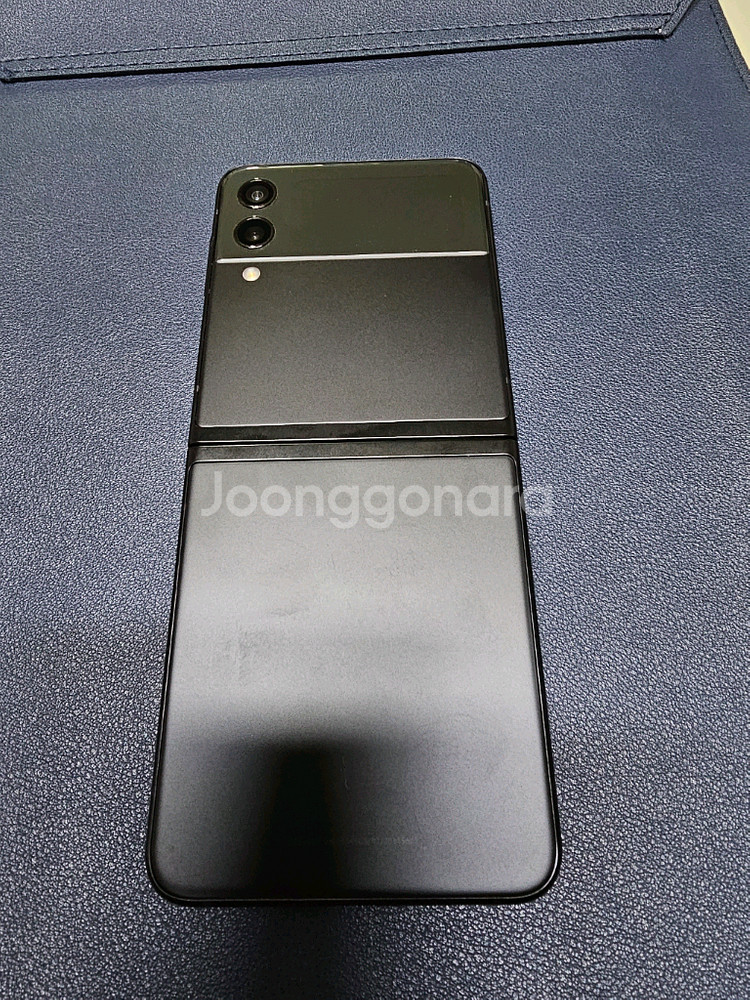 갤럭시 Z Flip3 256G 팬텀 블랙--1