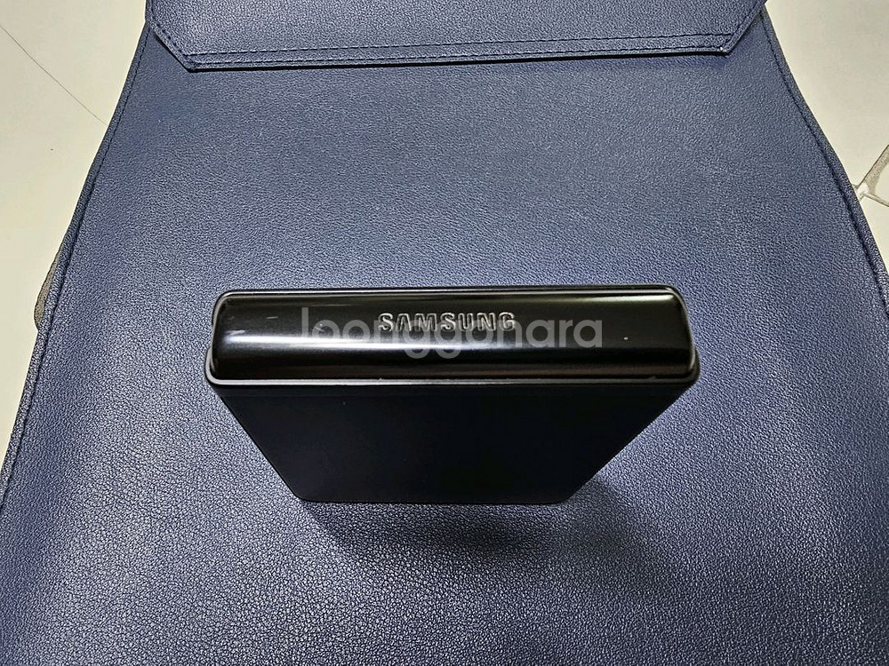 갤럭시 Z Flip3 256G 팬텀 블랙--5