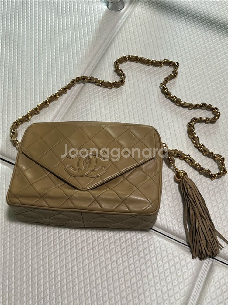 샤넬 빈티지 베이지 골드볼 테슬 체인 크로스백--1