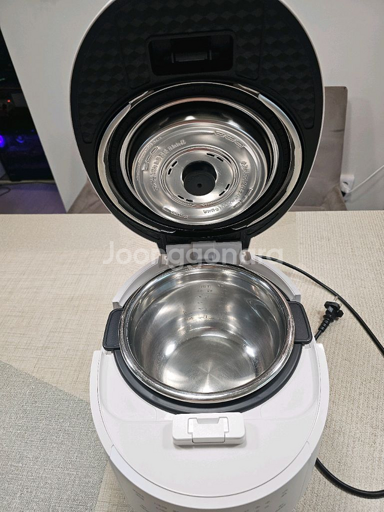 쿠첸 6인용 밥솥--6