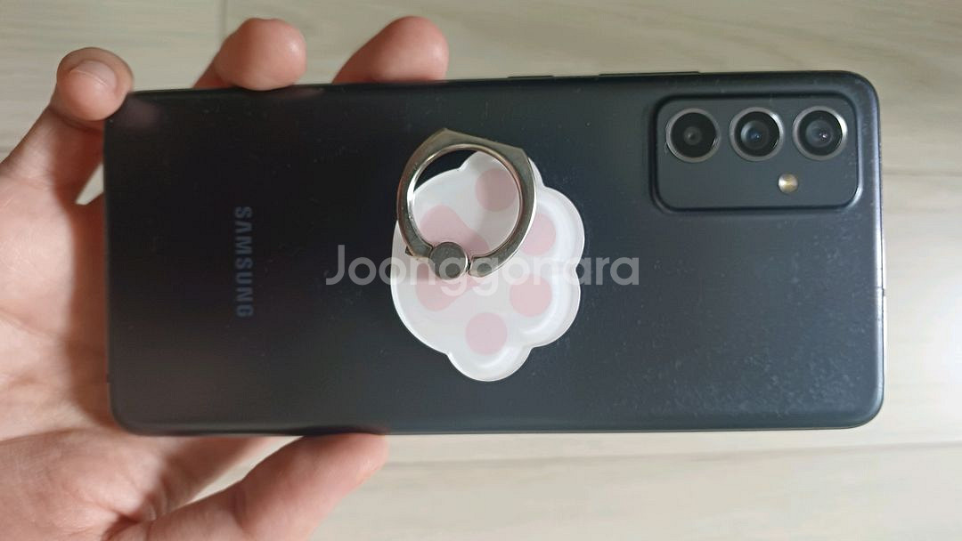 퀀텀2 팝니다 128gb 공기계--3