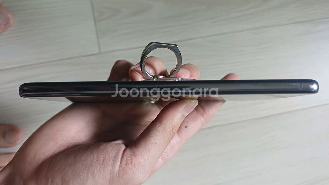 퀀텀2 팝니다 128gb 공기계--7
