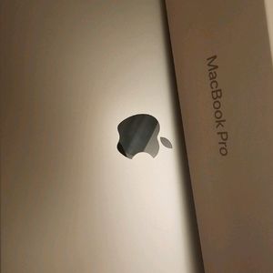 맥북 프로 14인치 M4칩 16GB 512GB
