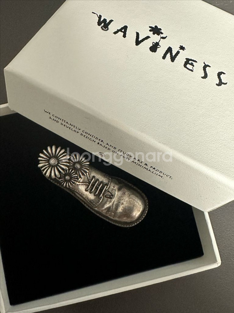 웨이비니스 타이핀--0