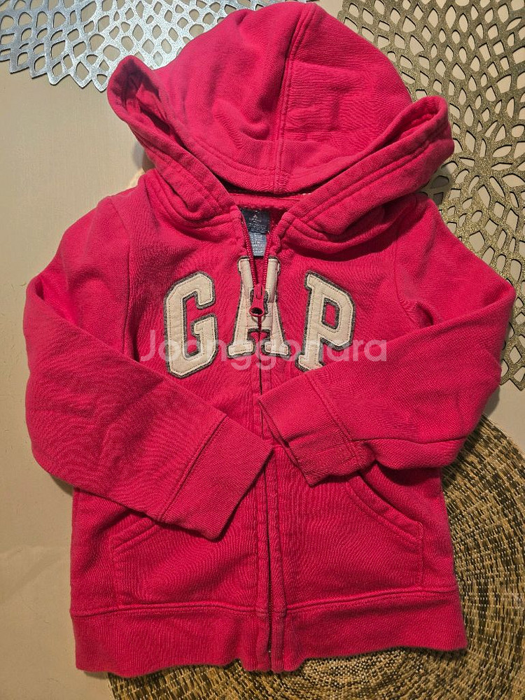 GAP후드티 개당 만원 택배비 불포함--1