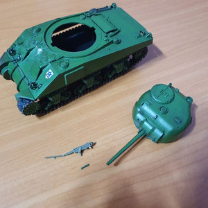 타미야 1/48 M4 셔면 도색 실패작 판매합니다