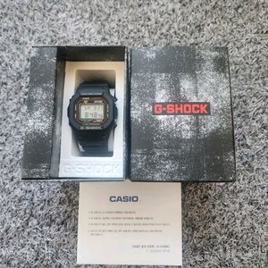 지샥 DW-5600RL-1DR 판매합니다(25년 9월)