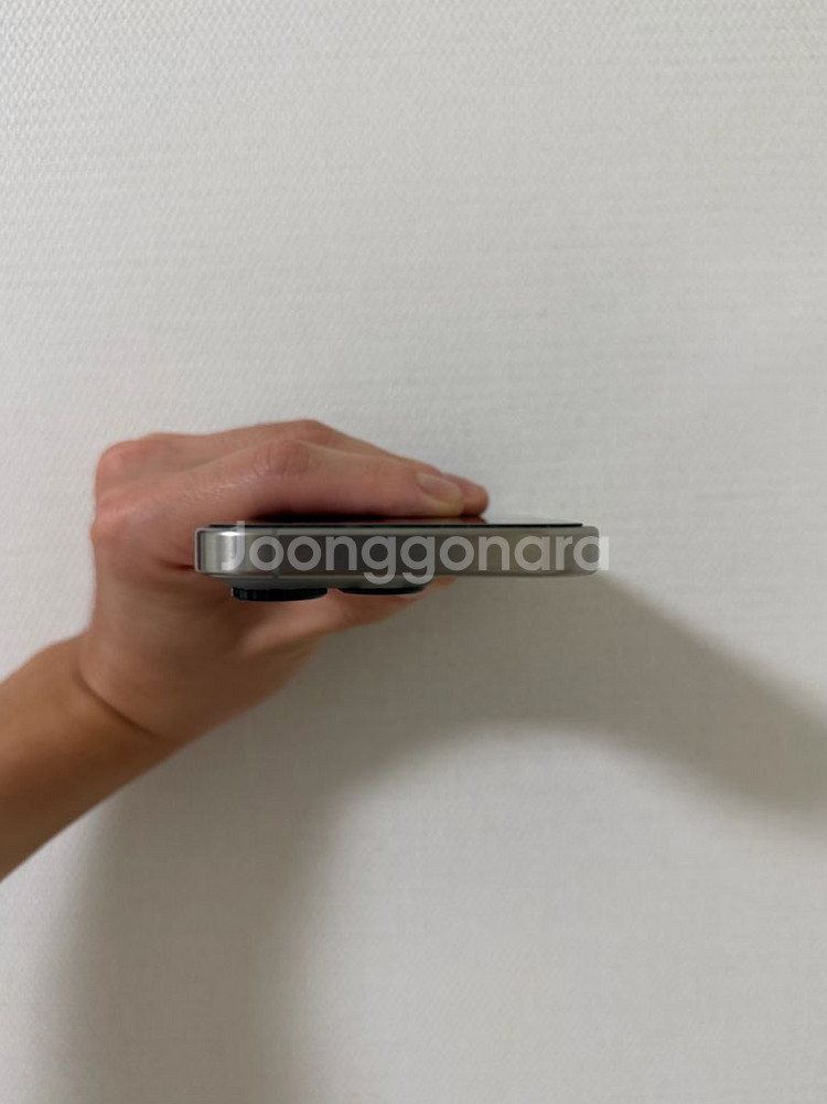 아이폰15프로 내추럴 티타늄 256G 팝니다.(풀박스)--15