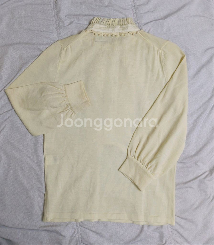 크림색 프릴 블라우스 (90),한섬마인 모니트 55 견--1