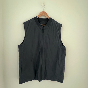 코스 COS 리버시블 덕다운 베스트