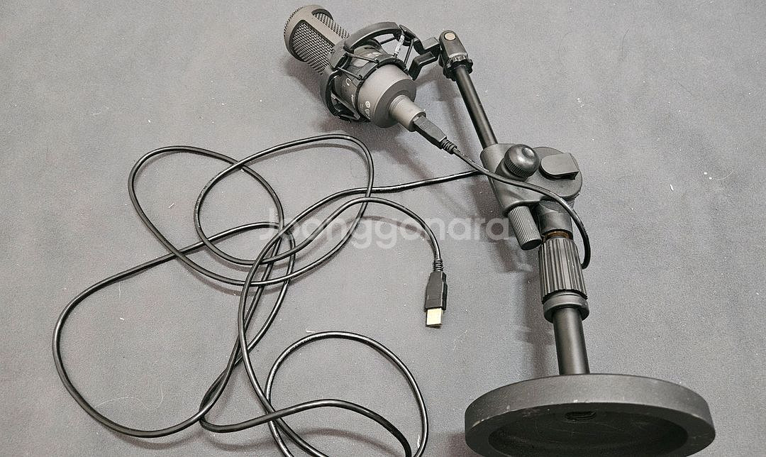 오디오테크니카 AT2020USB+ 콘덴서마이크 팝니다.--1