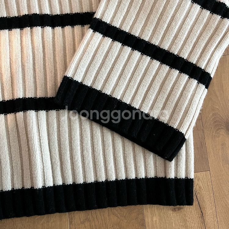 H&M 울 100% 스트라이프 니트---3