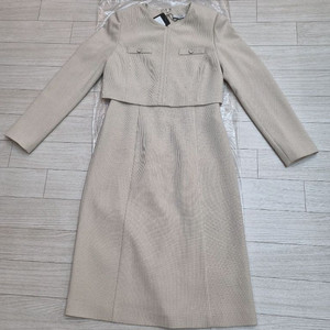 (새 상품) 더 아이잗 여성스런 봄 원피스(하객룩으로 좋아요)