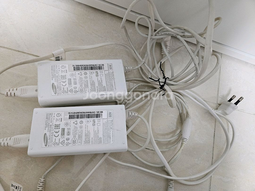 삼성 R6 포터블 블룯투스 스피커 2개--1