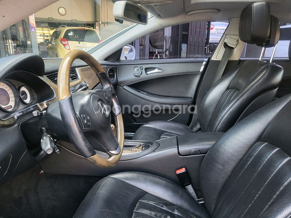10년식 벤츠CLS 350 휘발유 4인승 오토 차량--5
