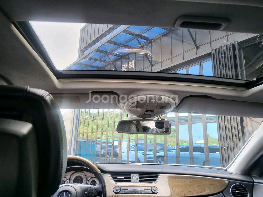 10년식 벤츠CLS 350 휘발유 4인승 오토 차량--4