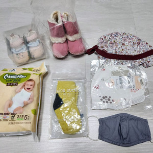 여아 신생아 용품