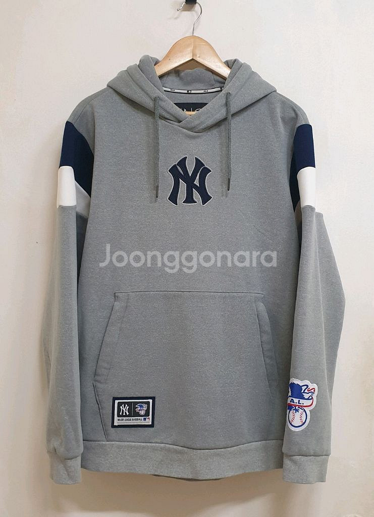 MLB. 뉴욕양키즈 기모후드티셔츠. M-95.--0