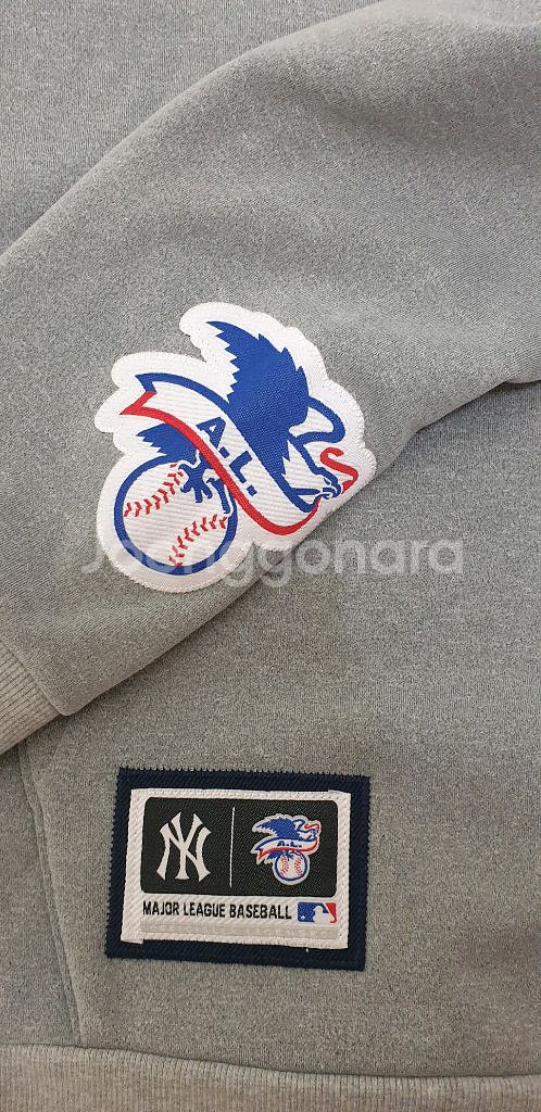 MLB. 뉴욕양키즈 기모후드티셔츠. M-95.--3