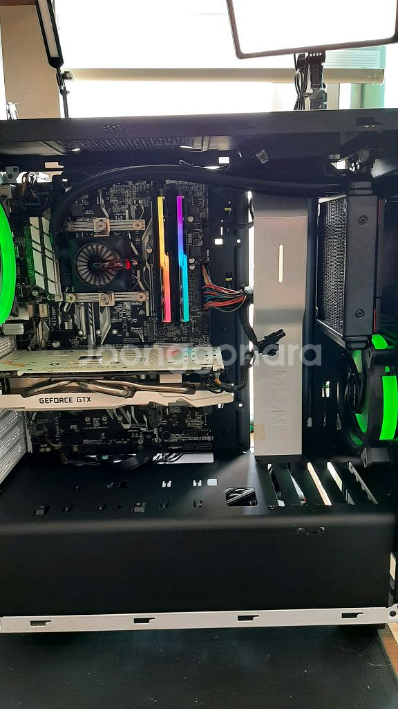 i7-7700 게이밍 중고컴퓨터 팝니다--2