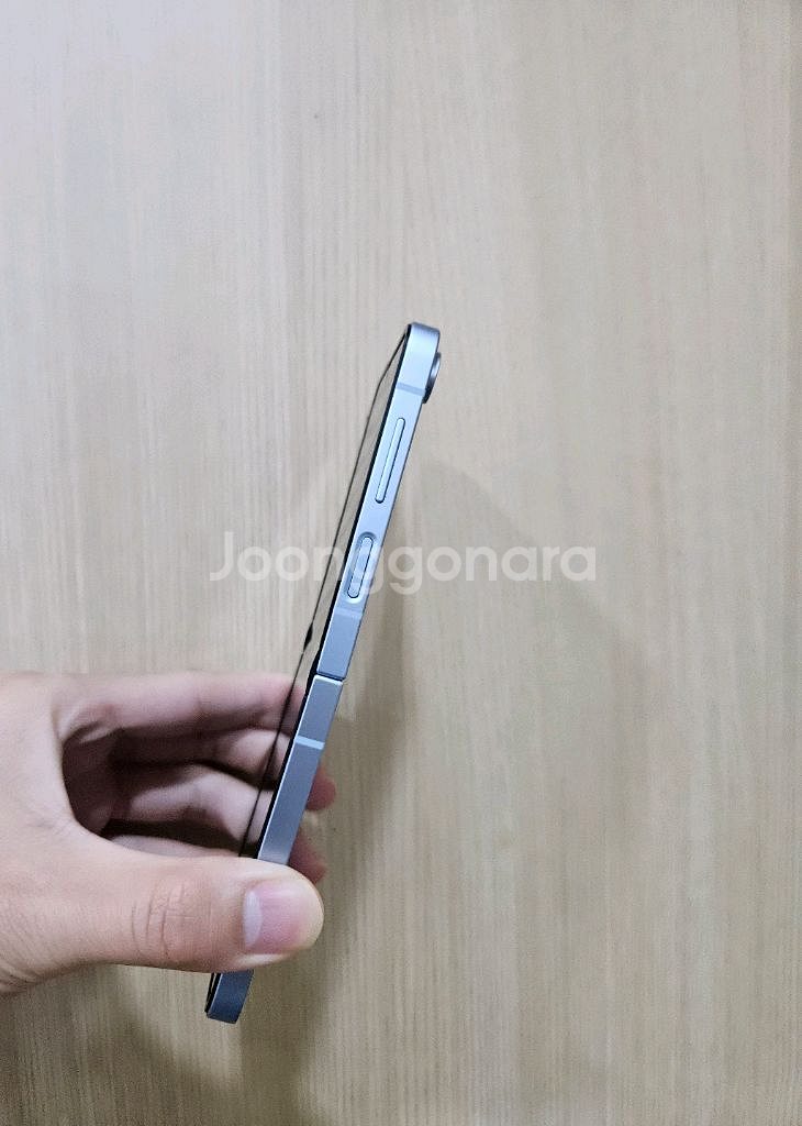 플립6 갤럭시 S급 256G 팝니다--7