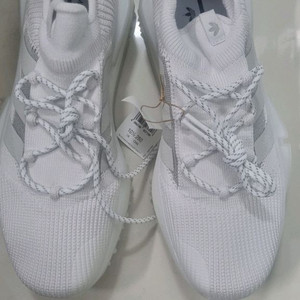 아디다스 노마드 NMD S1 화이트 운동화 GW4652