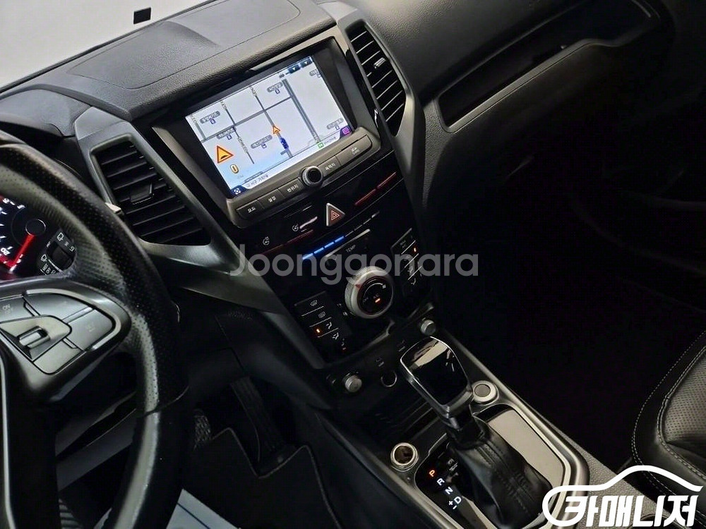 [KG모빌리티(쌍용) ]티볼리 아머 2WD 디젤 VX--9