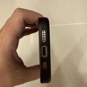 아이폰 15프로 데저트티타늄 자급제 128 팝니다.