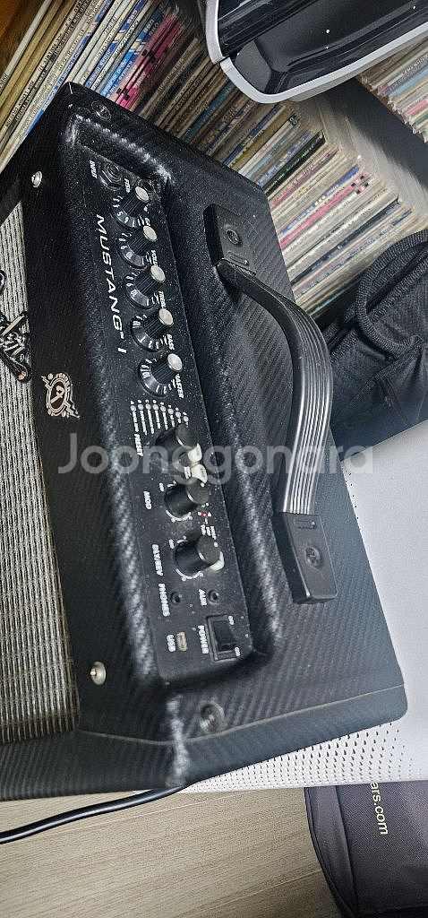 펜더 머스탱 일렉기타 모델링 앰프 20W--1