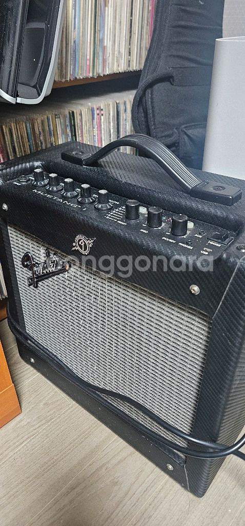 펜더 머스탱 일렉기타 모델링 앰프 20W--0