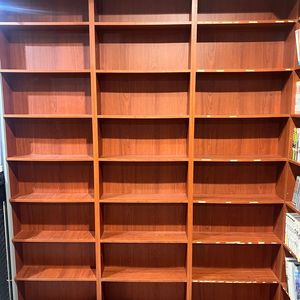 만화책 책장 27개 30만원에 판매합니다.